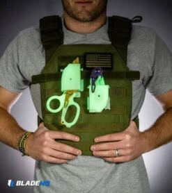 Leatherman Raptor Multi-Tool Scissors Glow/Purple Limited Edition -Knives And Tools Leatherman Raptor Multi Tool Scissors Glow Purple Limited Edition BHQ 115026 kp vest web