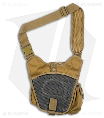 Red Rock Outdoor Gear Hipster Sling Bag - Black 2 Red Rock Outdoor Gear Hipster Sling Bag - Black - Image 2